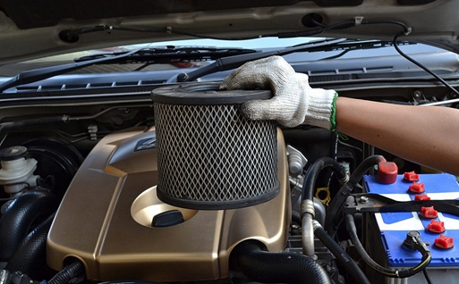 Protect the Lungs of the Engine-air Filter